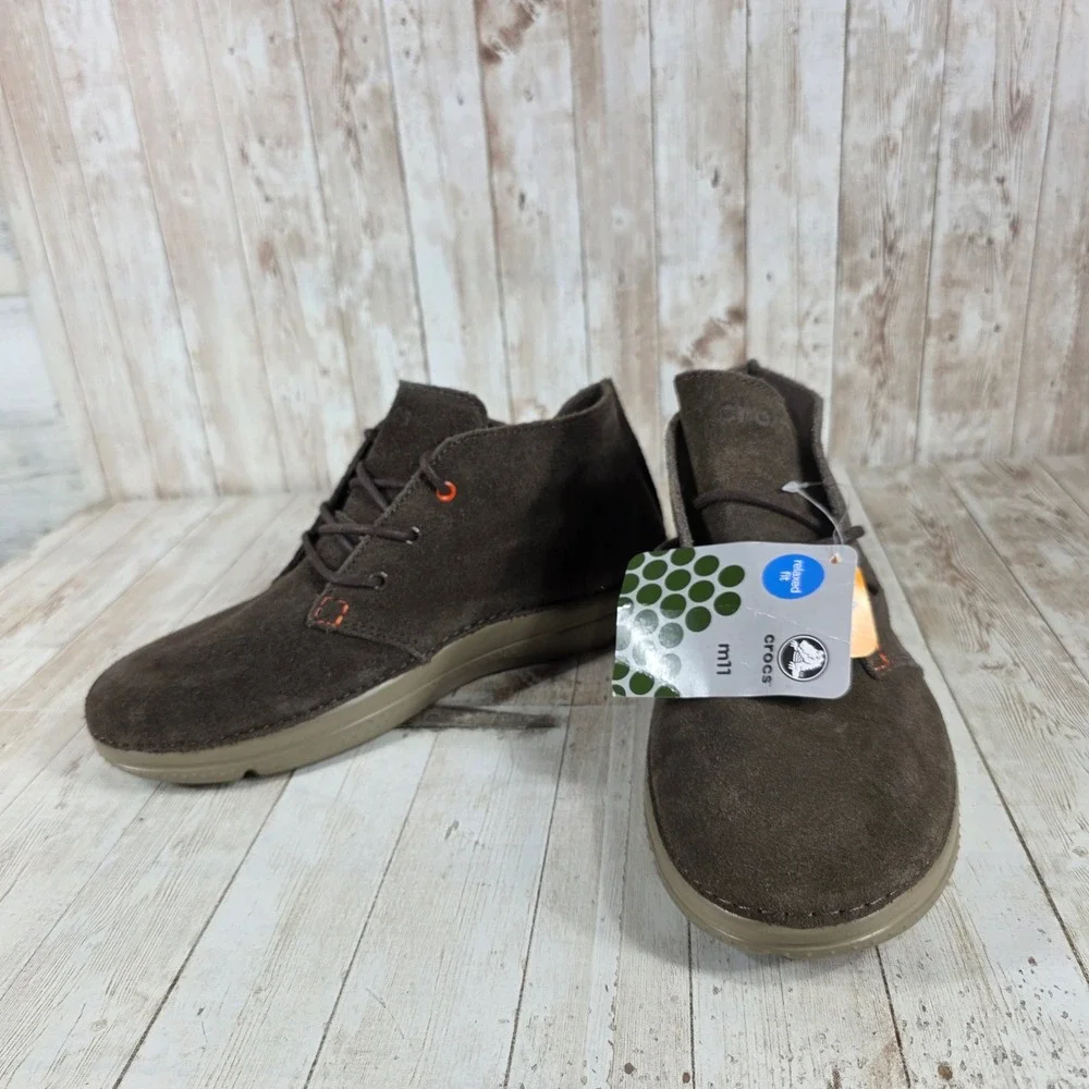 Crocs Mens‎ Size M11 Brown Suede Relaxed Fit Chukka Boots New With Tags